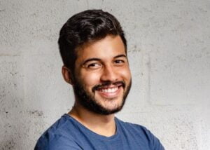 تاريخ زراعة الشعر 1 hair transplantion scaled e1637008144388