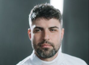 تاريخ زراعة الشعر 2 history of hair transplant scaled e1637008106693 768x564 1